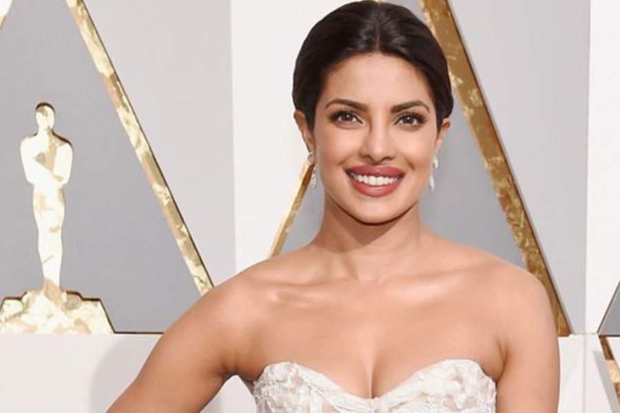 বলিপাড়া সূত্রে খবর, প্রিয়ঙ্কার ডাকনামে বদল হয়েছে। পরিবার এবং ঘনিষ্ঠ বন্ধুবান্ধবেরা এখন তাঁকে আদর করে মিমি বলে ডাকেন।