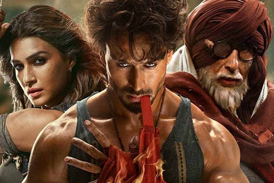 কেরিয়ারে ‘গণপত’-এর মতো ফ্লপ ছবি যোগ হওয়ার পর চলতি বছরে তাঁর পরিচালনায় ‘শয়তান’ ছবিটি মুক্তি পায়। অজয় দেবগন এবং আর মাধবন অভিনীত এই ছবিটি বক্স অফিসে ভাল ব্যবসা করে।