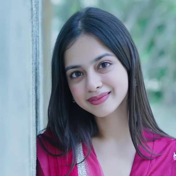 Meet the bollywood actress Nitanshi Goel, played the role of Phool Kumari in Laaptaa Ladies