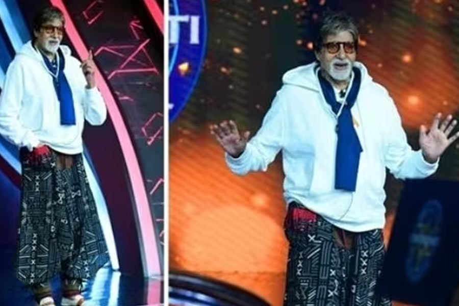 বয়সকে পাত্তা দিতে নারাজ অমিতাভ বচ্চন। এখনও কমবয়সি নায়ক-নায়িকাদের মতোই ঘণ্টার পর ঘণ্টা টানা শুটিং করেন তিনি। ফ্যাশনে তিনি এখনও কয়েক গোল দেবেন তরুণ অভিনেতা-অভিনেত্রীদের। একটি রিয়্যালিটি শোয়ের স্টেজে অমিতাভের পরনে দেখা দিয়েছে ‘হিপ্পি হারেম’। সাদা আঁকিবুকি কাটা কালো হারেমের সঙ্গে একটা হুডি আর গলায় স্কার্ফ। বয়স যতই হোক, সাজেগোজে এখনও নবীন অমিতাভ।