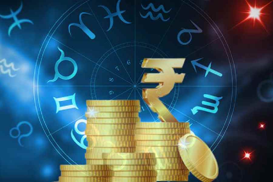 Astrological prediction for financial situation in August