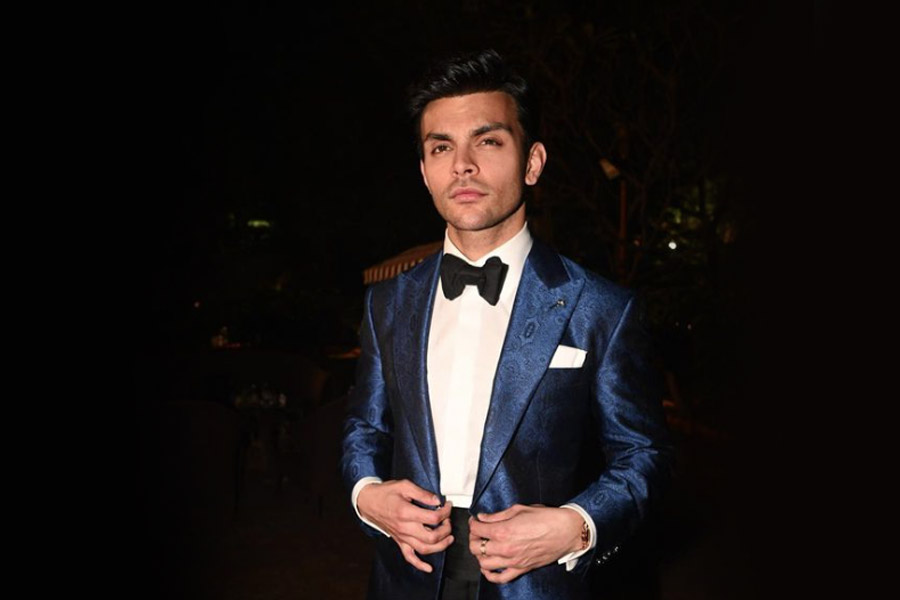 Meet Veer Pahariya, son of millionaire, worked as body double of Varun Dhawan, rumored boyfriend of Manushi Chillar