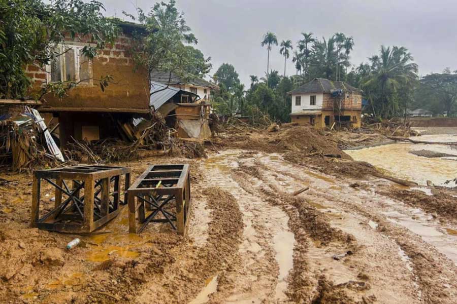 CPIM MLAs of Kerala decides to contribute one month salary to Distress Relief Fund