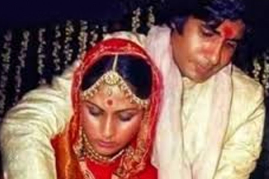 Know the educational qualifications of the members of Bachchan family 