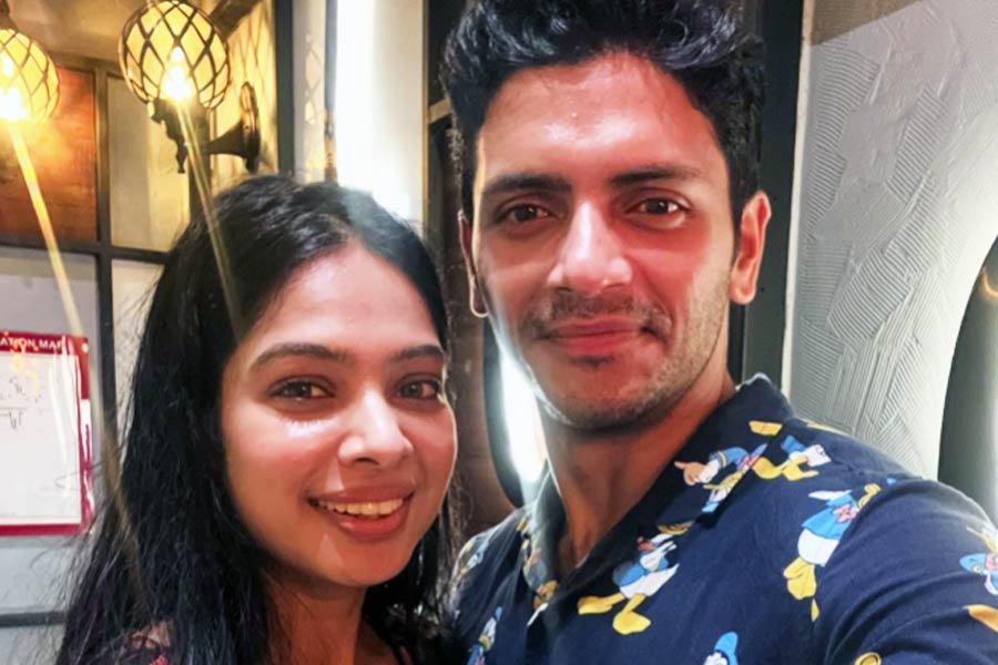 Arjun Chakrabarty shares a post with her wife and appreciates friend on Friendship Day