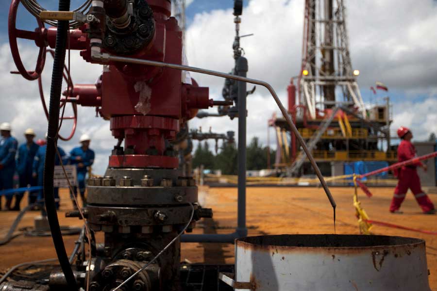 All need to know about recent political crisis of Venezuela 