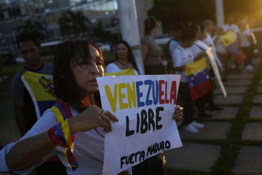 All need to know about recent political crisis of Venezuela 