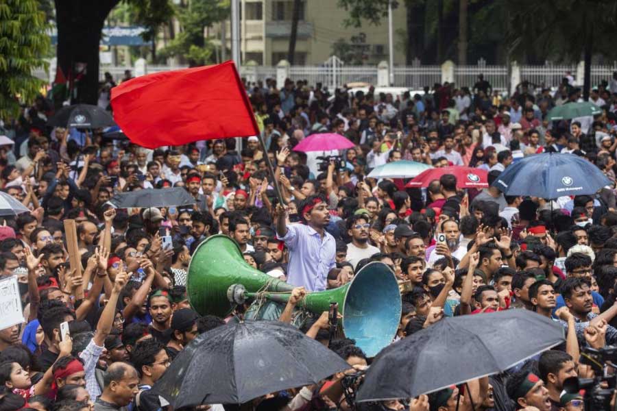 Bangladesh Students demand for an interim democratic government