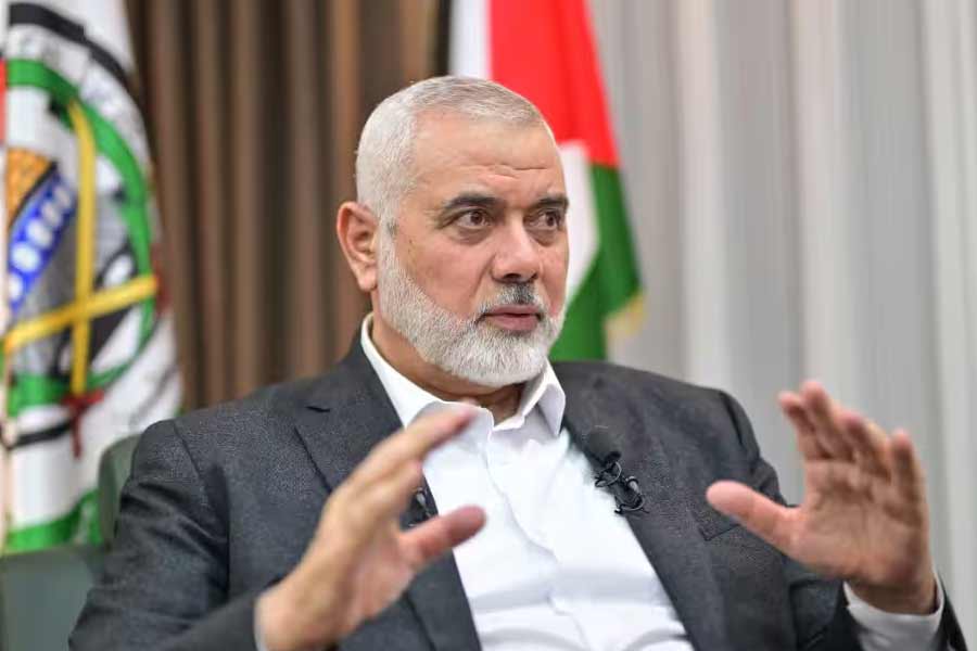 তুরস্কের নিউজ় ওয়েবসাইট ‘উসাক ওলে’ তো জল্পনার উপর ভিত্তি করে অমিতকে নিয়ে একটি বিস্তারিত প্রতিবেদনও ছেপে ফেলেছিল। সেখানে লেখা ছিল, হানিয়ার ‘আততায়ী’র নাম অমিত হওয়ার কারণে স্পষ্ট যে, তিনি এক জন ভারতীয় বংশোদ্ভূত ইজ়রায়েলি।