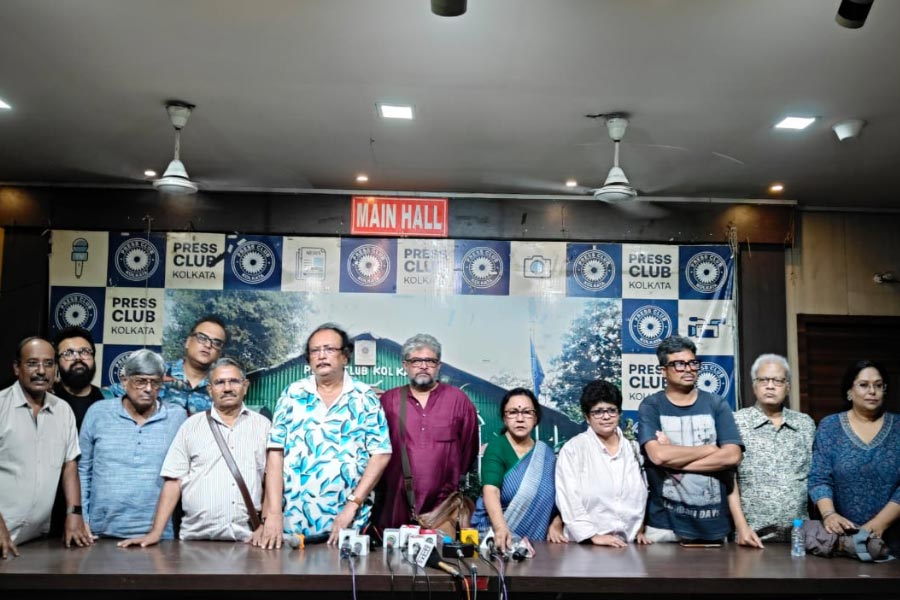 Eminent theatre personalities held a press conference regarding central government grant issue