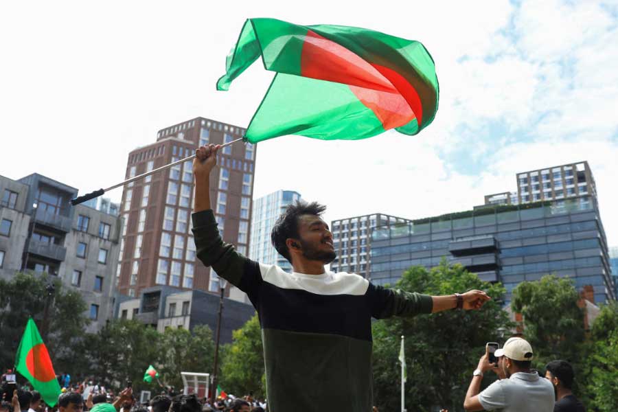 All needs to know about  Chief of Army Staff of the Bangladesh Army Waqar-uz-Zaman