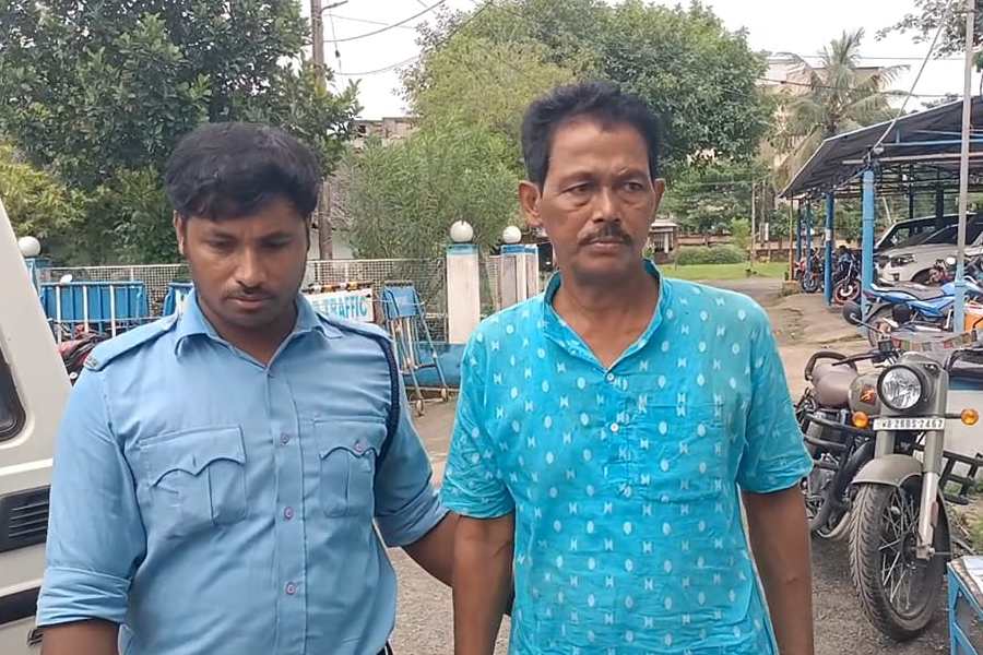 Teacher allegedly came to school being drunk in Kakdwip