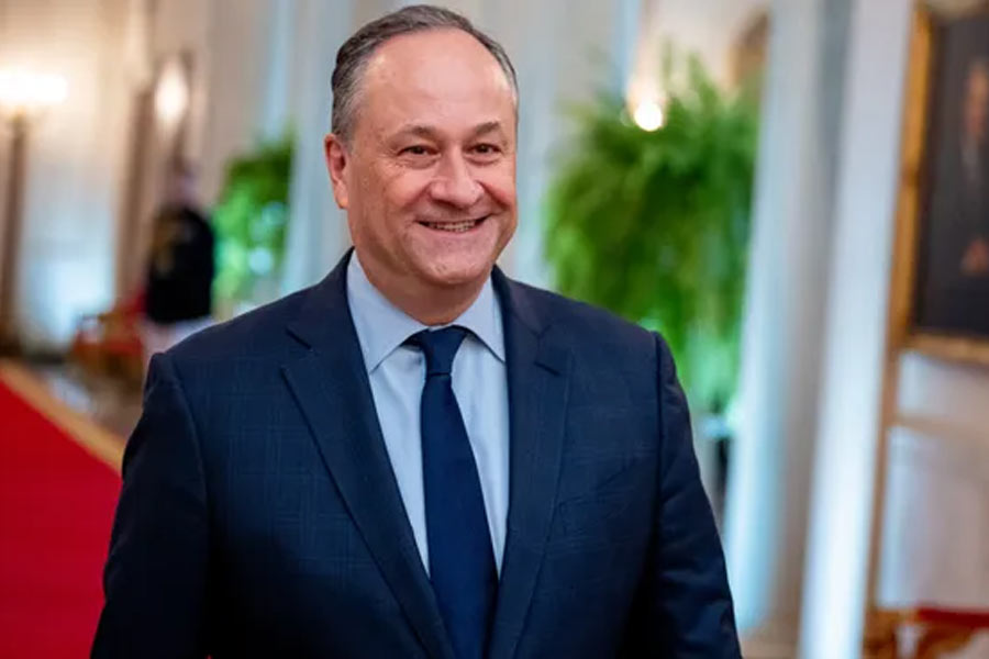 Kamala Harris’s husband admits to cheating on his first wife with nanny 