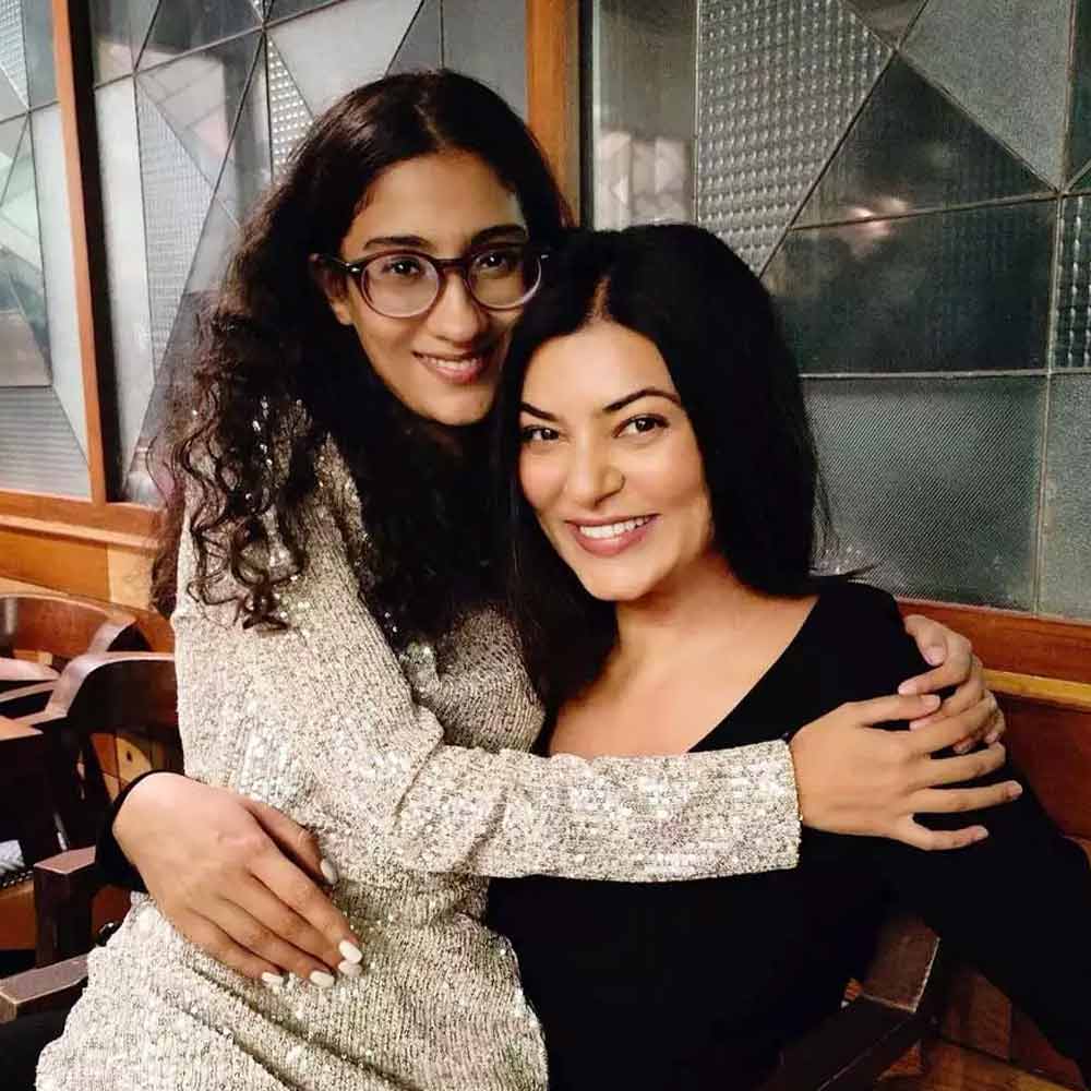  Renee Sen and Sushmita Sen