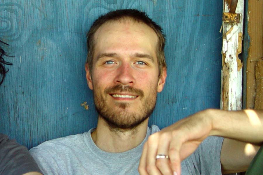 What is Project December: simulate the dead and how does it work 