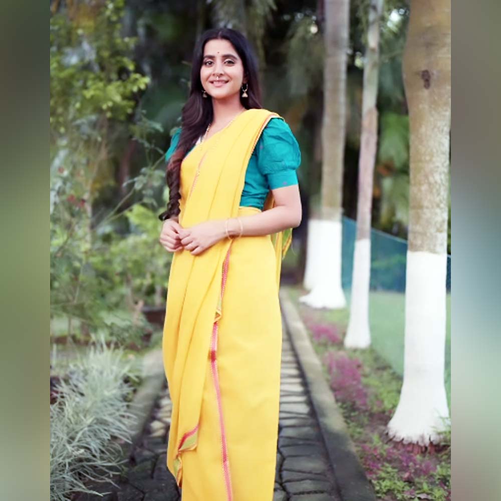 ‘ললিতা’ বেশে দেবচন্দ্রিমা।
