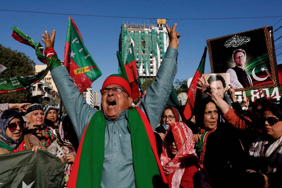 Imran Khans party announced massive rally in demand of his release, Pakistan to become next Bangladesh? 