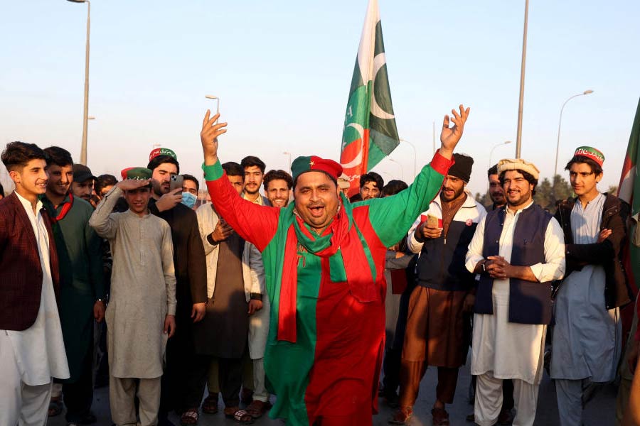 Imran Khans party announced massive rally in demand of his release, Pakistan to become next Bangladesh? 