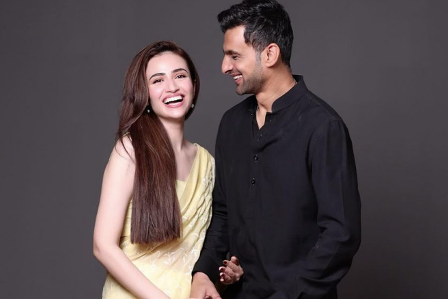 Cricketer Shoaib Malik and her wife Sana Javed went on vacation to Switzerland, here are the pictures