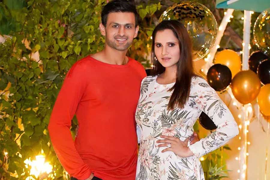 Cricketer Shoaib Malik and her wife Sana Javed went on vacation to Switzerland, here are the pictures