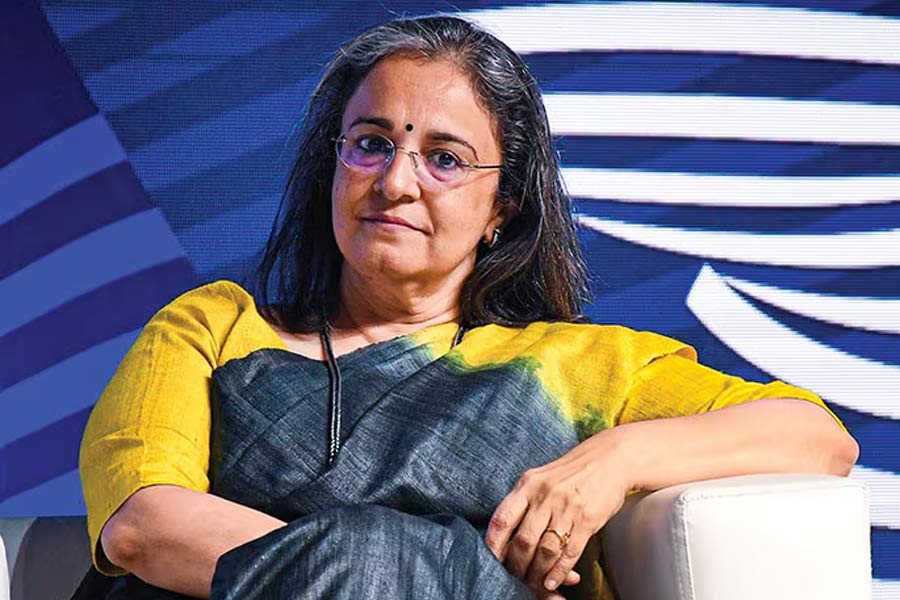 Hindenburg-Adani row, who is Madhabi Puri Buch and Dhabal Buch