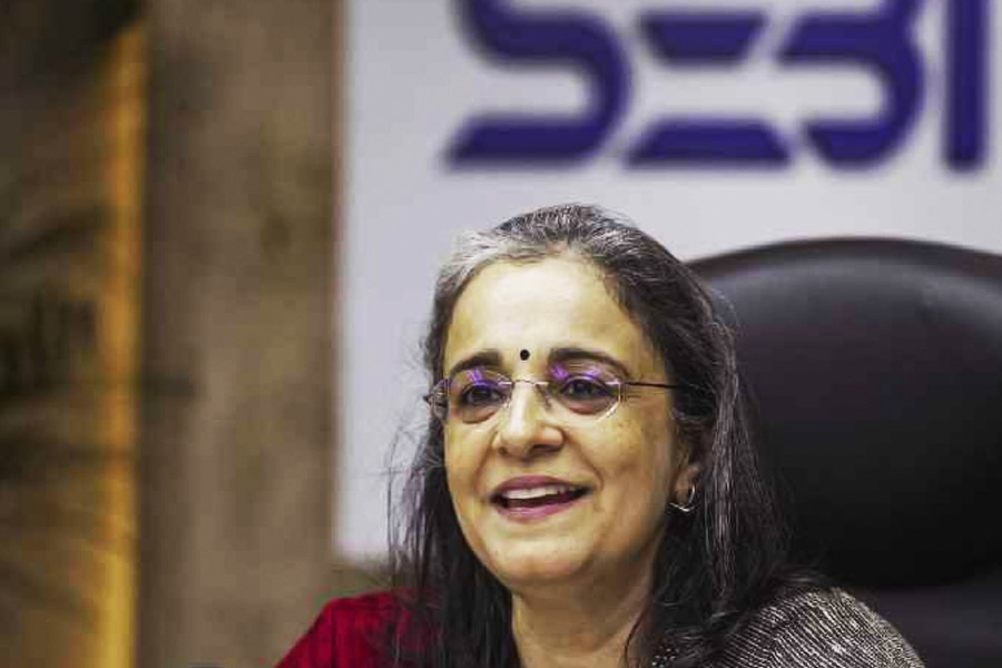 Hindenburg-Adani row, who is Madhabi Puri Buch and Dhabal Buch