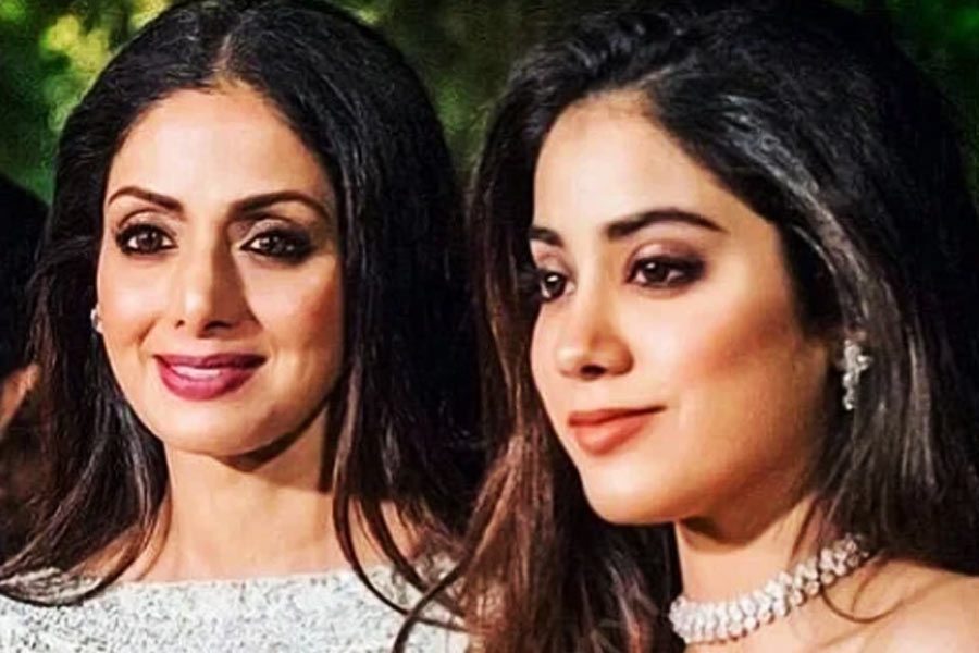 Image of Janhvi Kapoor and Sridevi