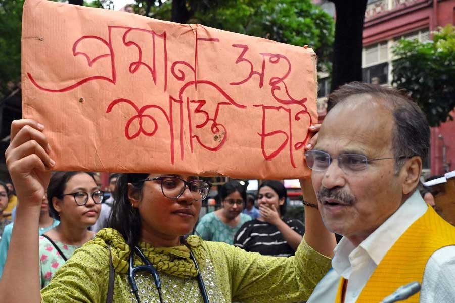 আরজি কর-কাণ্ডে রাজ্যপালকে চিঠি অধীররঞ্জন চৌধুরীর।