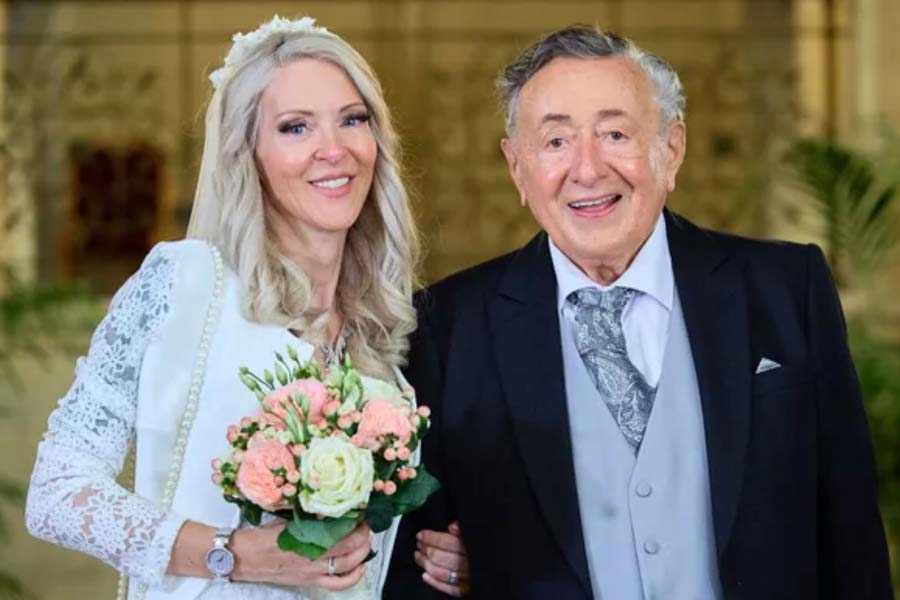 Austrian billionaire Richard lugner who married six times dies at the age of 91, just 2 months after last marriage 
