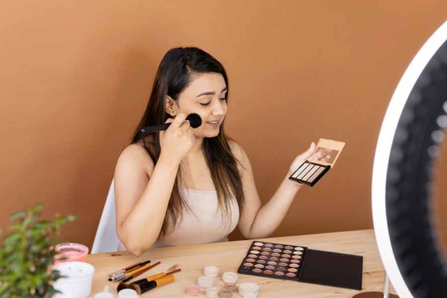 How to select perfect shade of blush for your skin tone