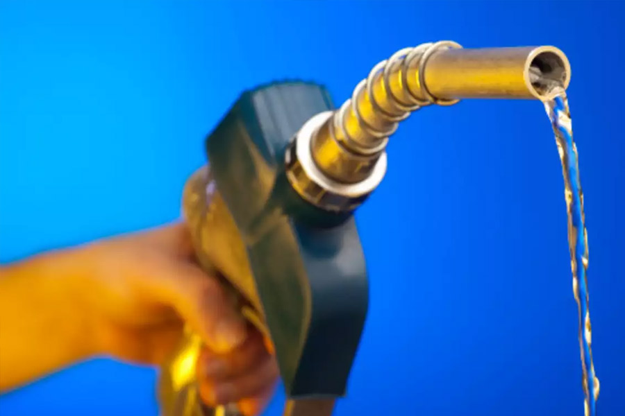 Big economic blow for China as investors pull out billion of dollar from country 