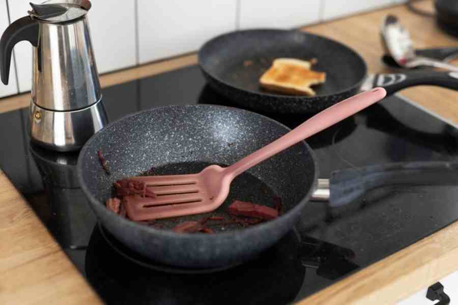 How to take care for nonstick pans so they last for years