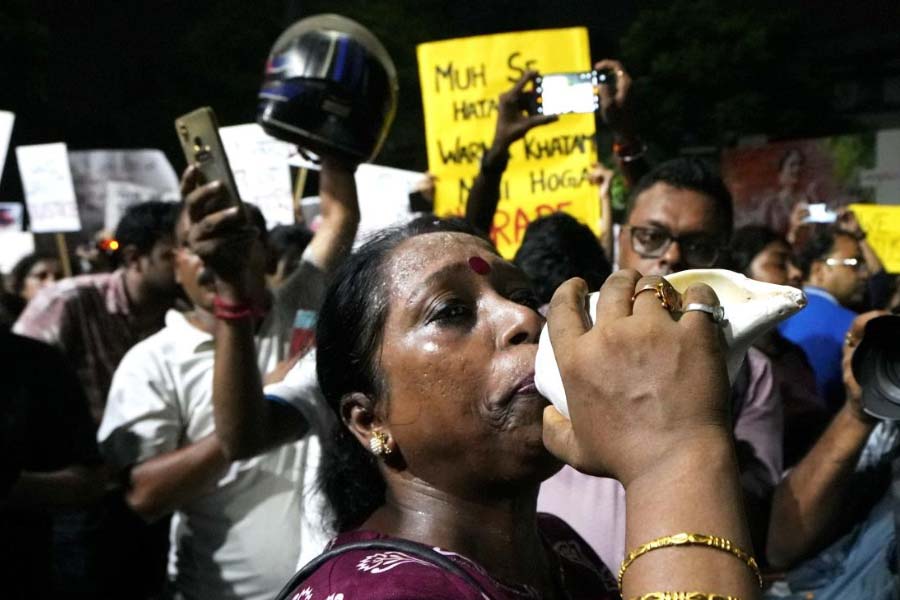 প্রতিবাদের স্বর, প্রতিরোধের ধ্বনি।