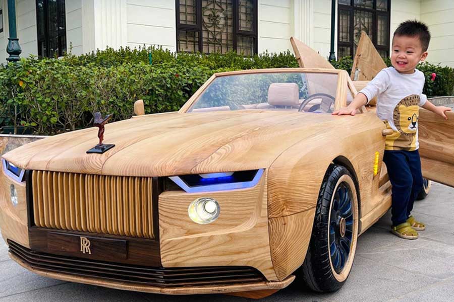 Wooden Electric replica of tesla, Audi, dad builds for his son 