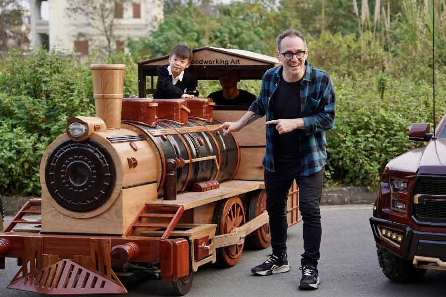 Wooden Electric replica of tesla, Audi, dad builds for his son 