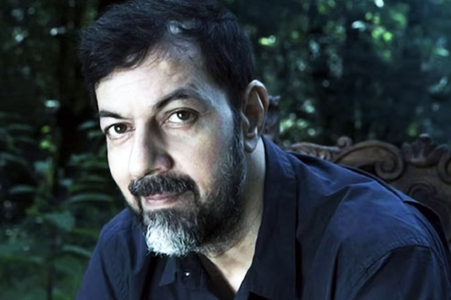 From Shah Rukh Khan to Hrithik Roshan, bollywood actors who rejected Farhan Akhtar’s Dil Chahta Hai movie