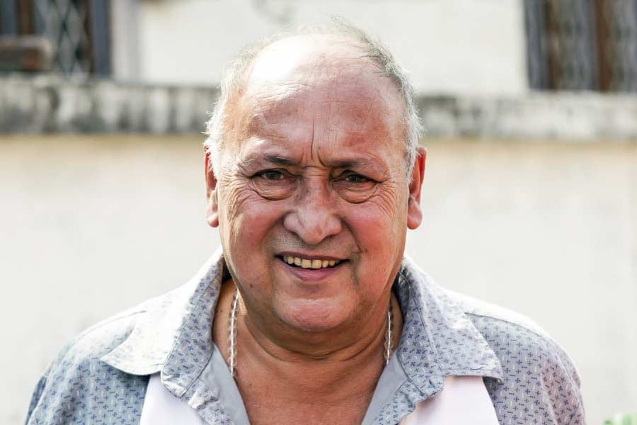 Image of actor Victor Banerjee