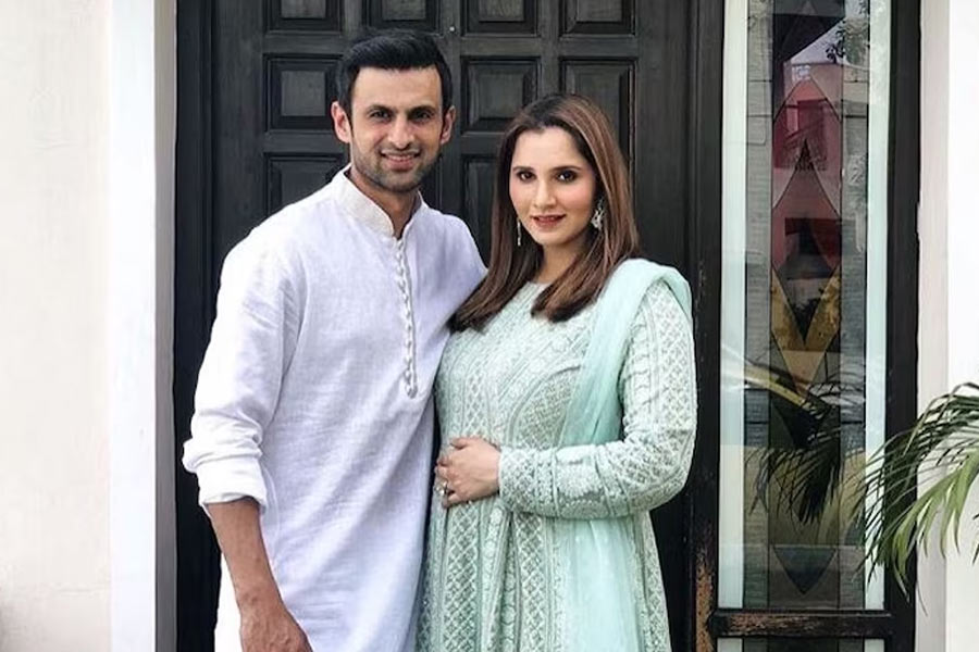 Meet Bollywood actress Sayali Bhagat, rumoured girlfriend of Pakistani cricketer Shoaib Malik 