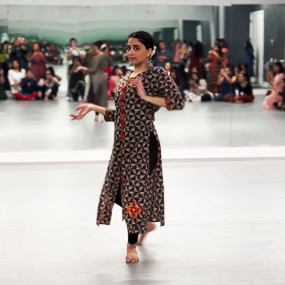 Meet Imanvi, the new co-star of Prabhas in period film, daughter of former Pakistani army officer 