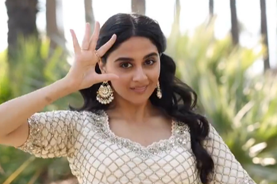 Meet Imanvi, the new co-star of Prabhas in period film, daughter of former Pakistani army officer 