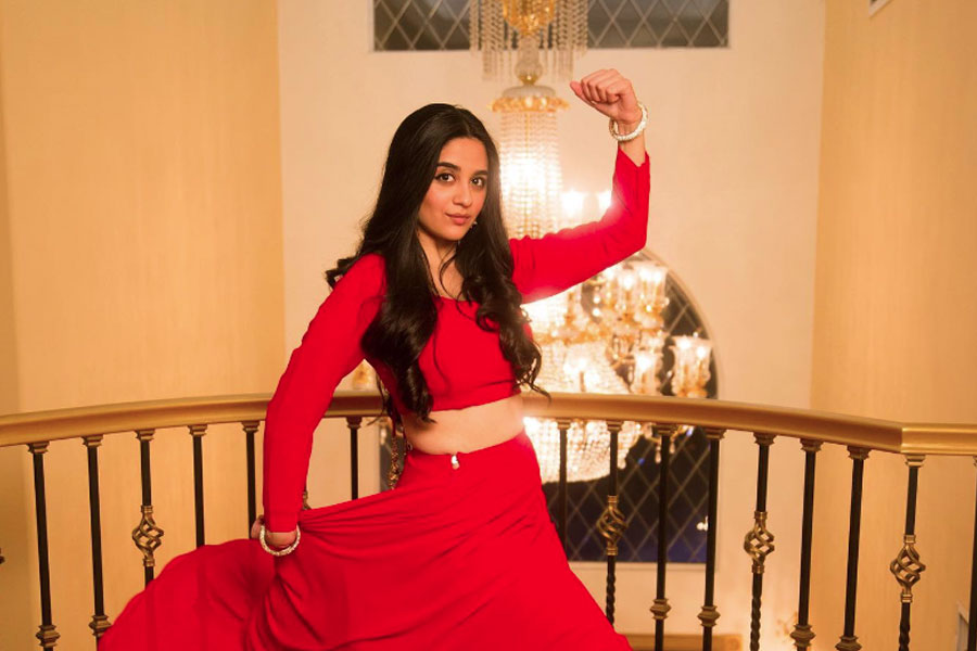 Meet Imanvi, the new co-star of Prabhas in period film, daughter of former Pakistani army officer 