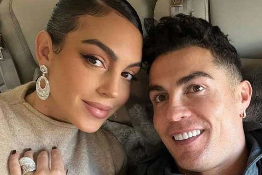 Ronaldo signed contract of paying huge amount monthly to his girlfriend 