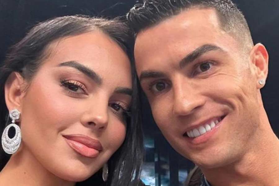 Ronaldo signed contract of paying huge amount monthly to his girlfriend 