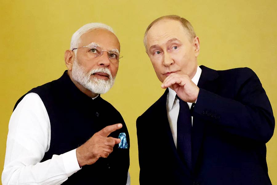 USA warns India not to send missile-related items to Russia 