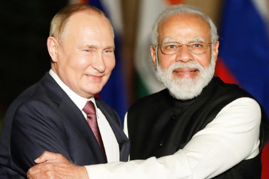 USA warns India not to send missile-related items to Russia 