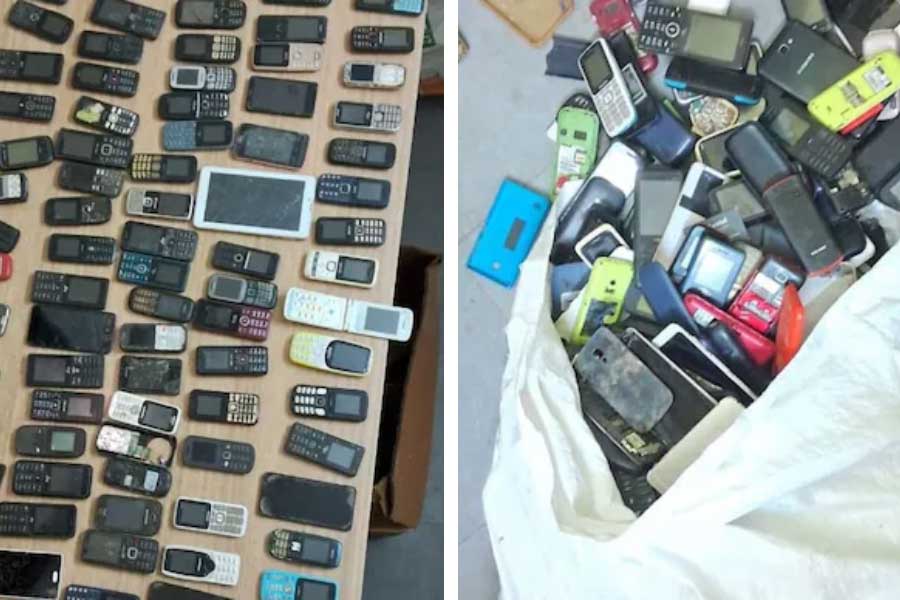 Telangana police seized 4000 mobile phones, three arrested dgtl