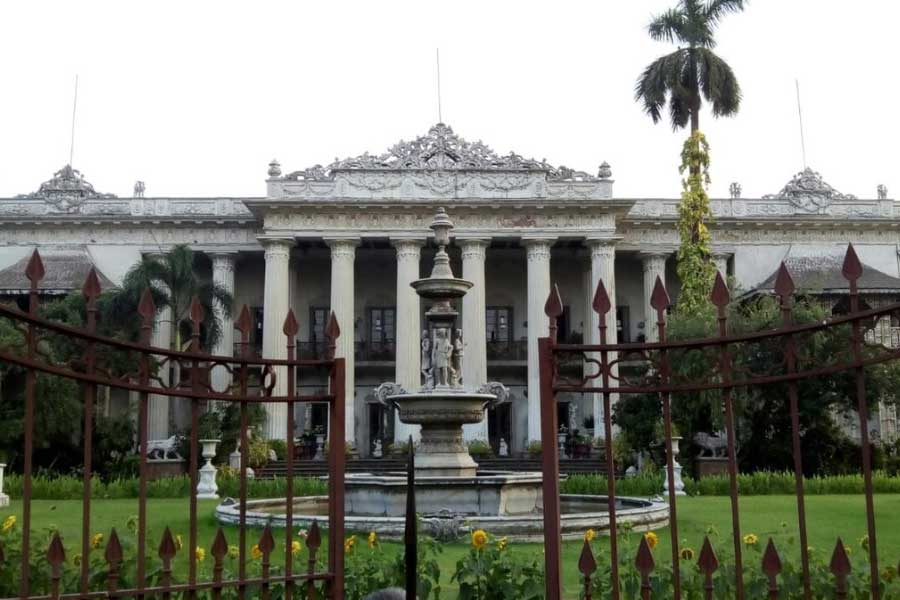 মার্বেল প্যালেস।