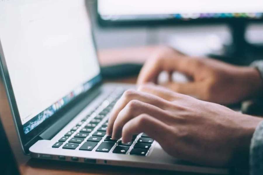 All needs to know about Pakistan Internet controversy 