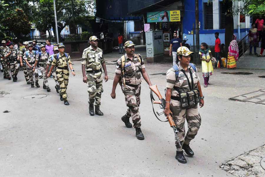 Know about CISF and their job responsibilities