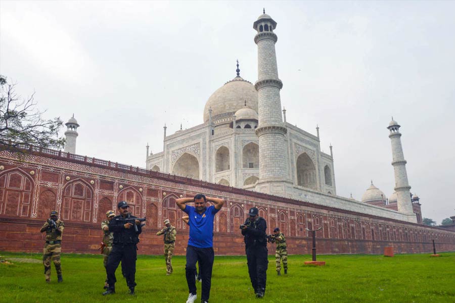 Know about CISF and their job responsibilities